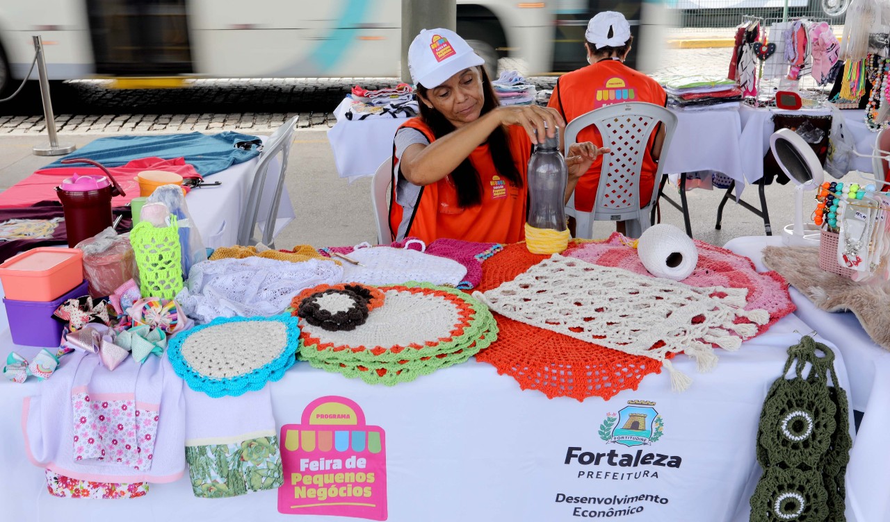 estande da feira de pequenos negócios